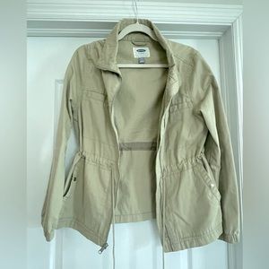 Old Navy tan jacket. Great condition. Size medium.